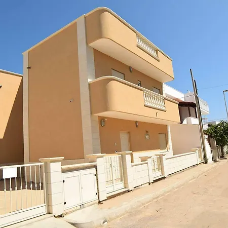 Regina Del Salento Villa Torre Pali Exterior photo